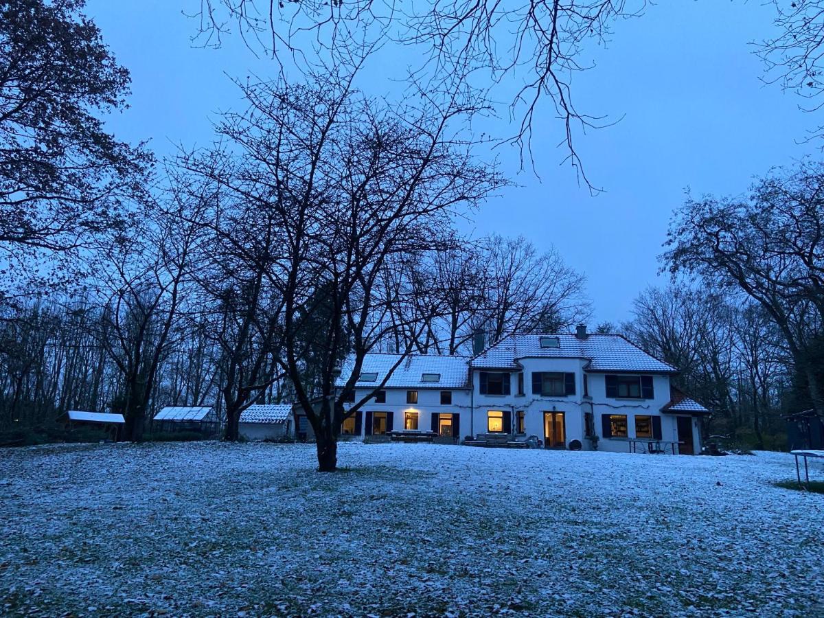 Апартаменты Manoir Au Bois Брен-ле-Шато Экстерьер фото